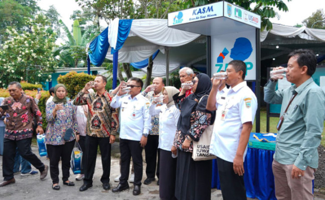 Keren! Warga Salatiga Kini Bisa Langsung Nikmati Air Minum dari Keran